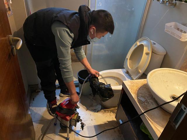 小金马桶疏通-疏通下水道